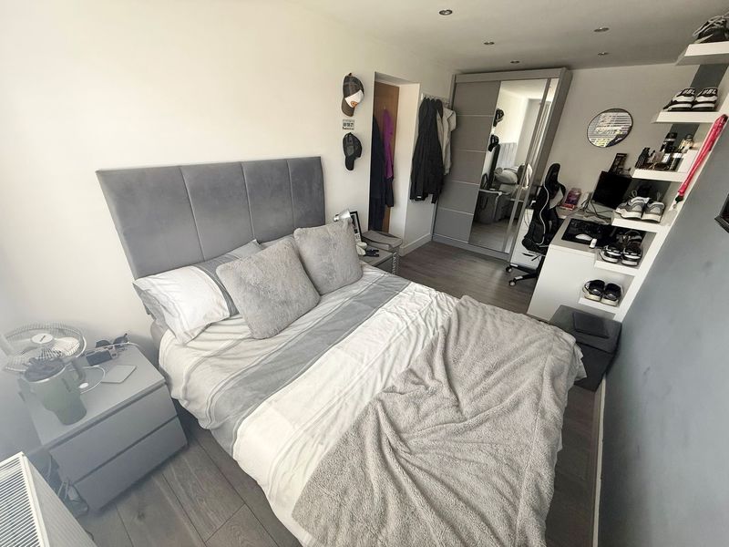 Islay Close Stanney Oaks